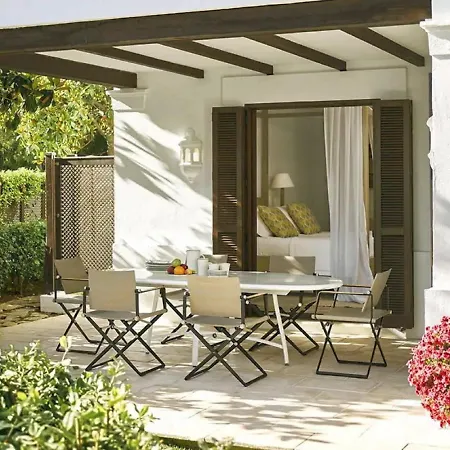Villa Seafront Luxury With Pool And Private Garden In Costa Del Sol Marbella