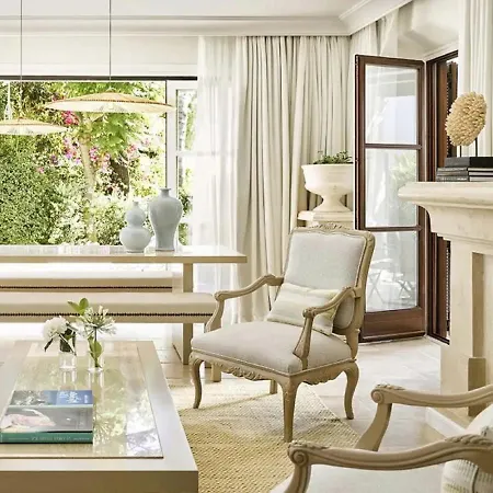 Seafront Luxury With Pool And Private Garden In Costa Del Sol * Marbella
