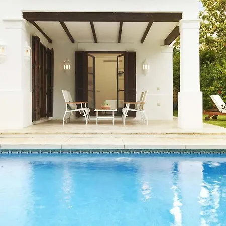 Seafront Luxury With Pool And Private Garden In Costa Del Sol Marbella